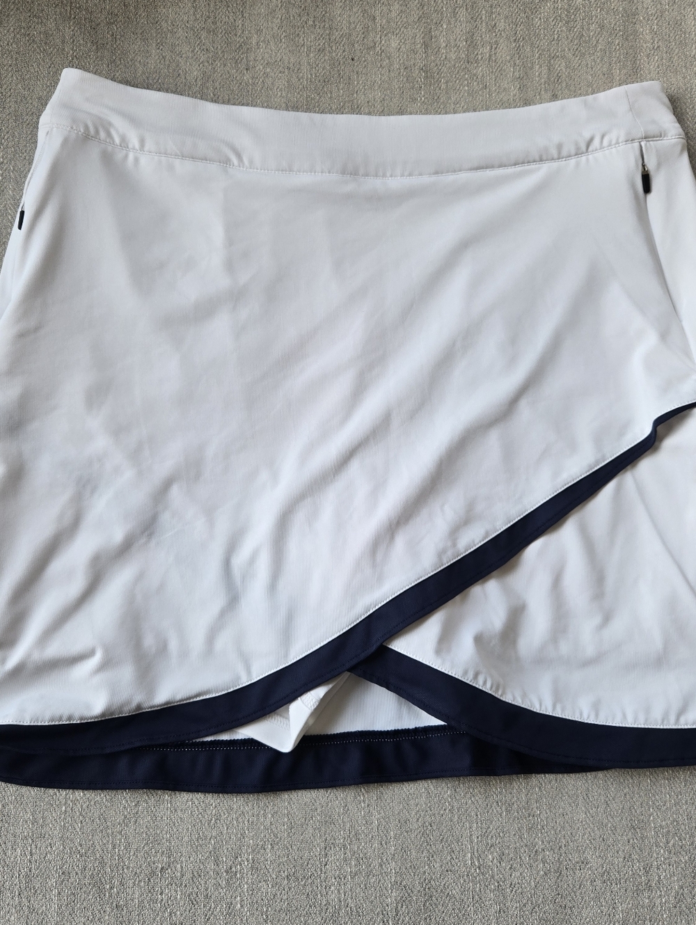 Peter Millar White Golf/Athletic Skort with Navy Trim